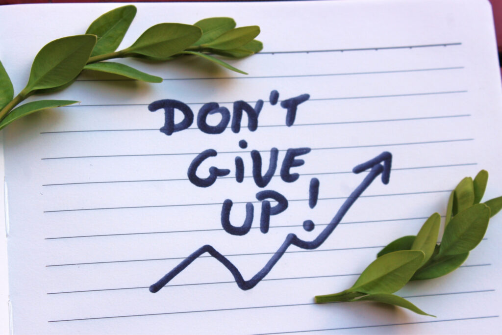 sign to not procrastinate for decluttering